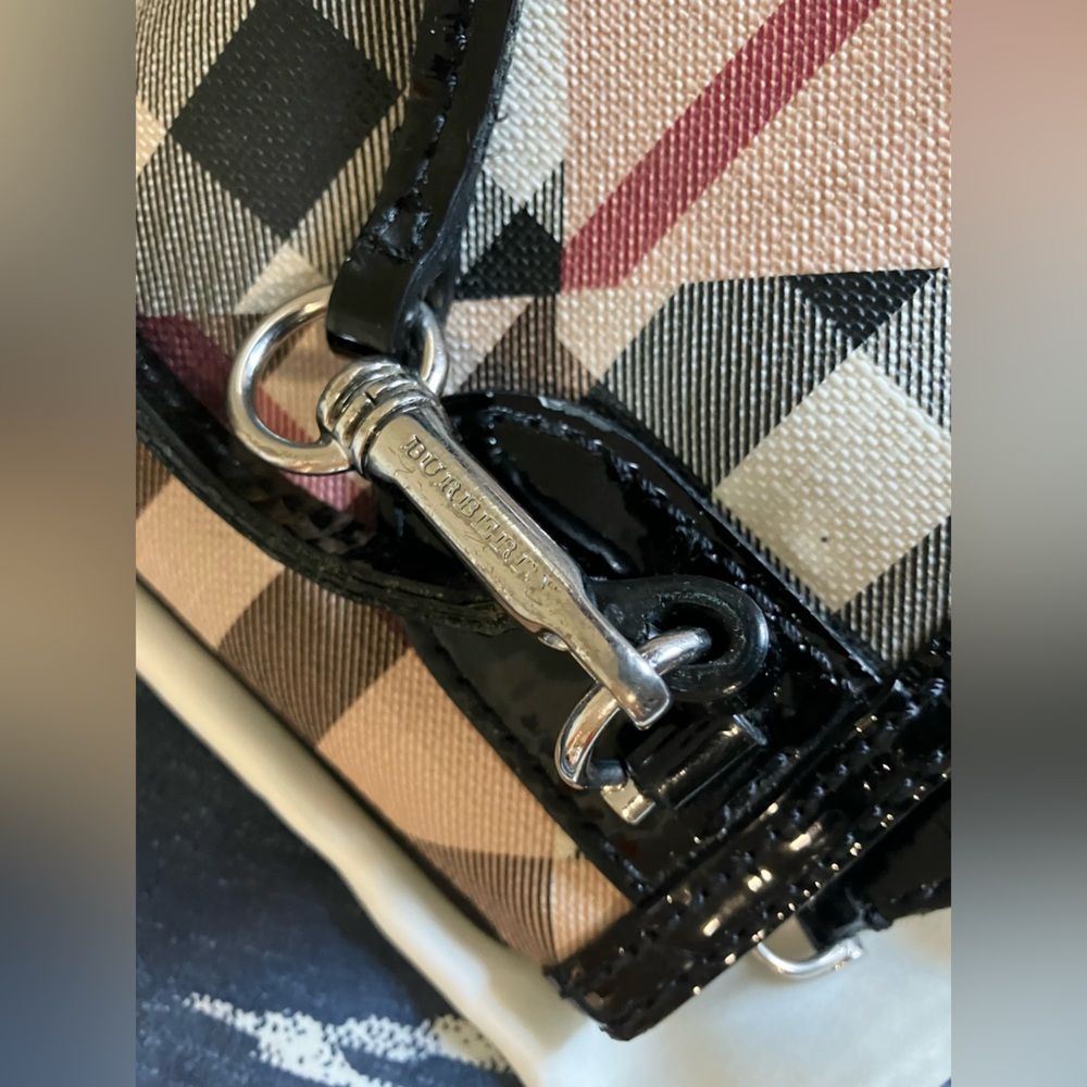 Burberry Wristlet - Picture 13 of 16